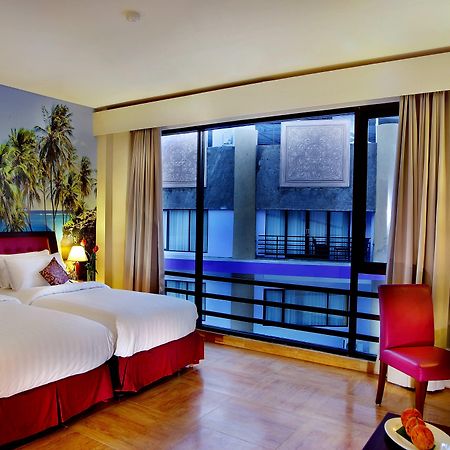 Kuta Central Park Hotel Екстер'єр фото