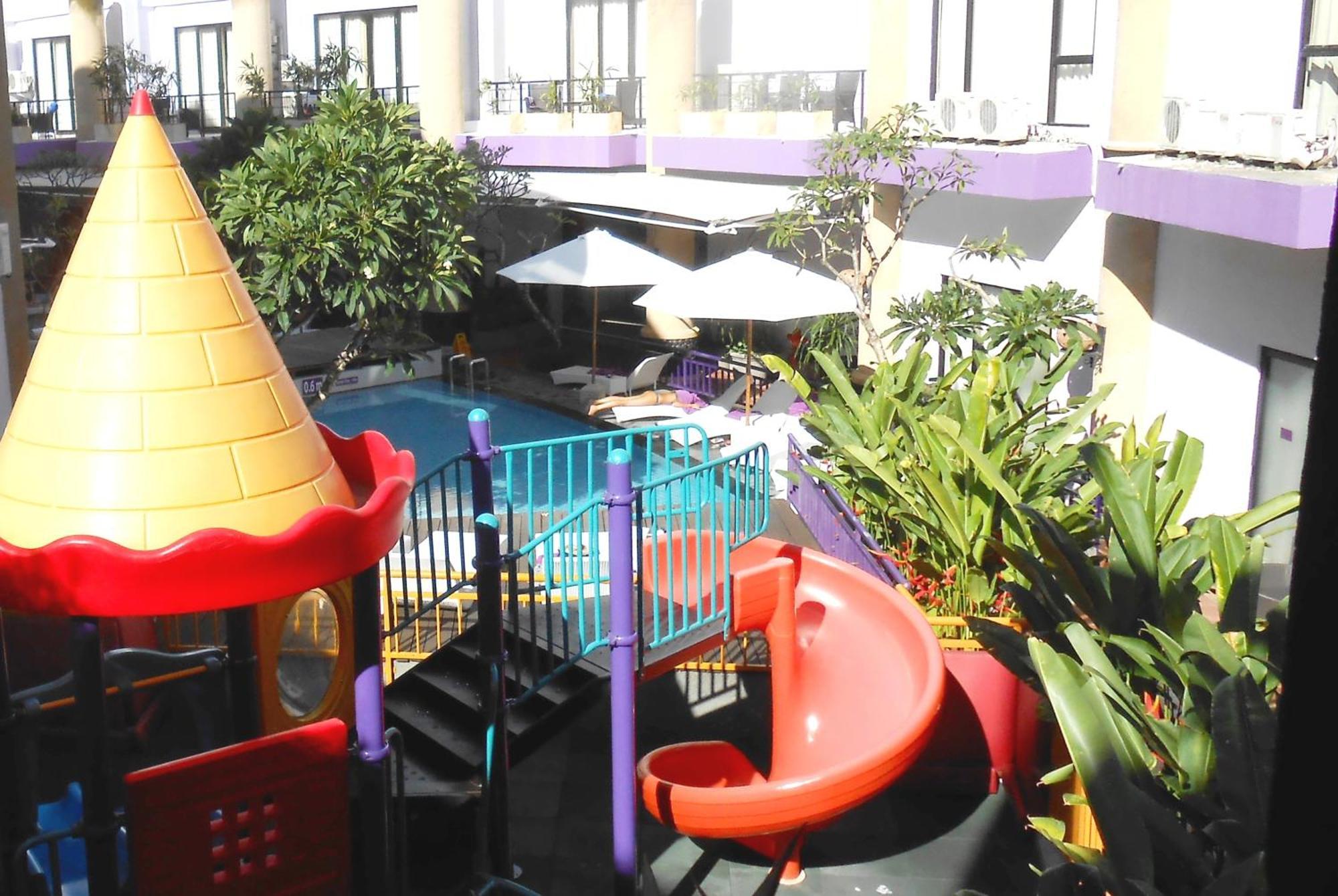Kuta Central Park Hotel Екстер'єр фото
