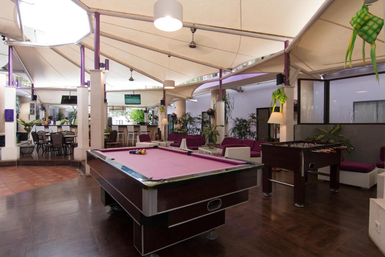 Kuta Central Park Hotel Екстер'єр фото
