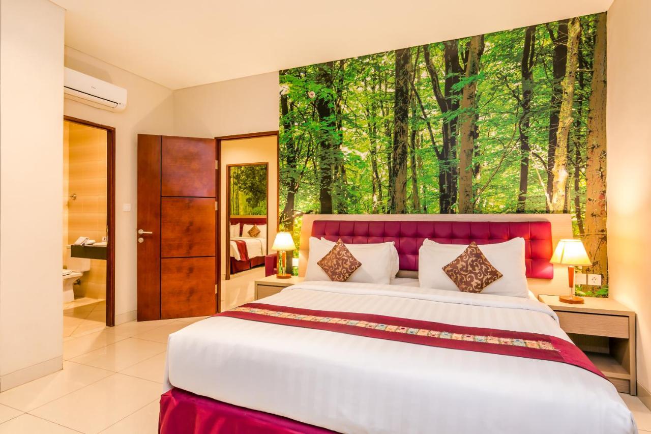 Kuta Central Park Hotel Екстер'єр фото