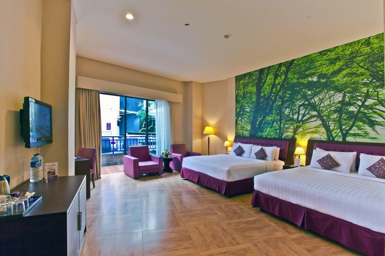 Kuta Central Park Hotel Екстер'єр фото
