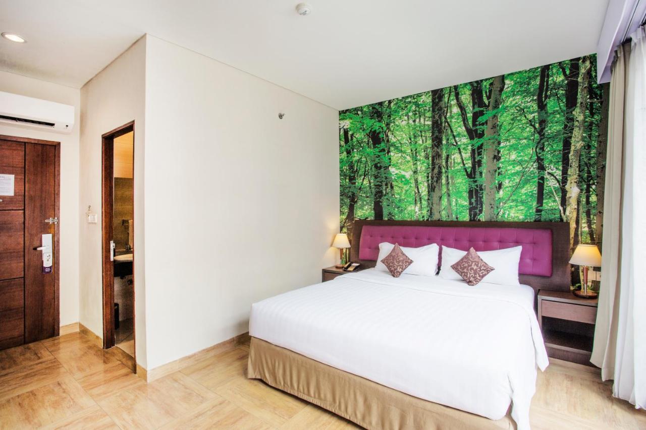 Kuta Central Park Hotel Екстер'єр фото