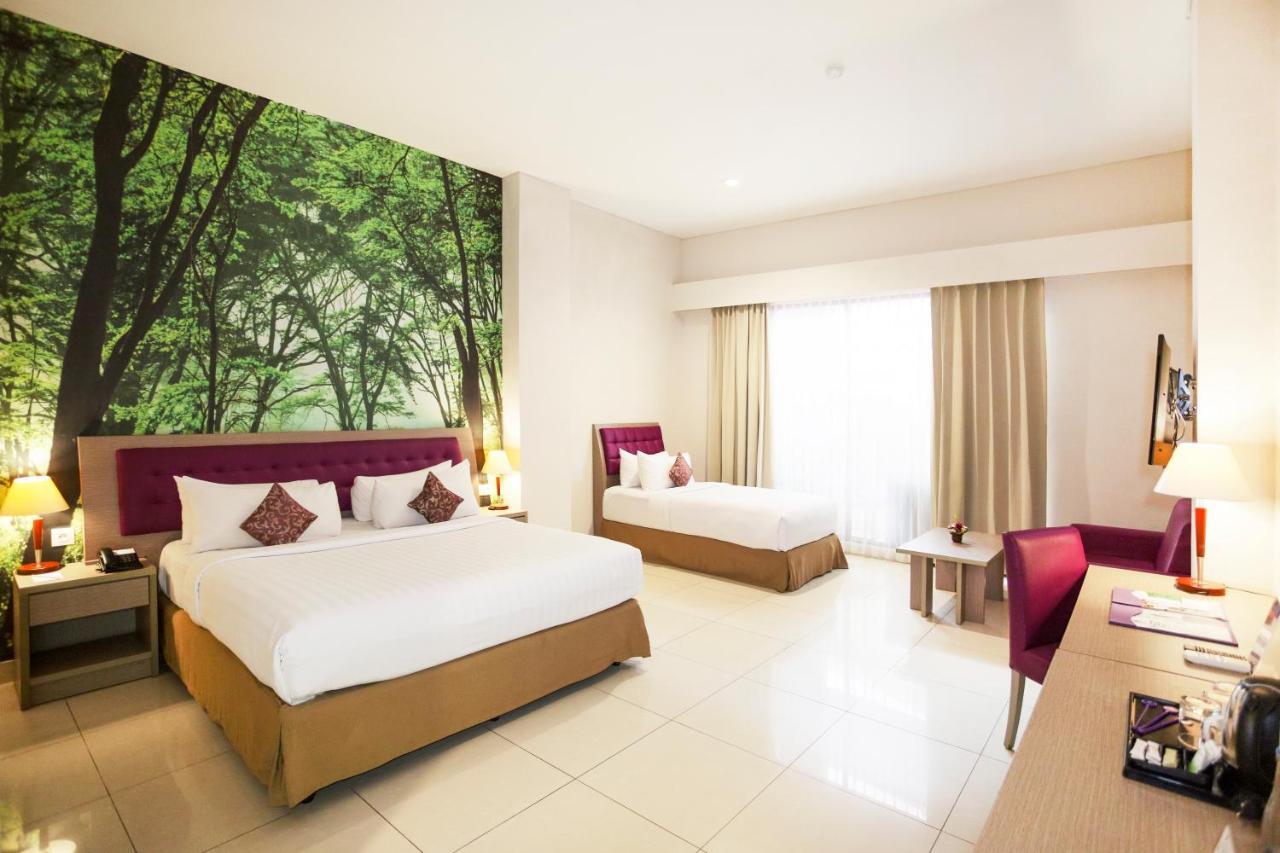 Kuta Central Park Hotel Екстер'єр фото